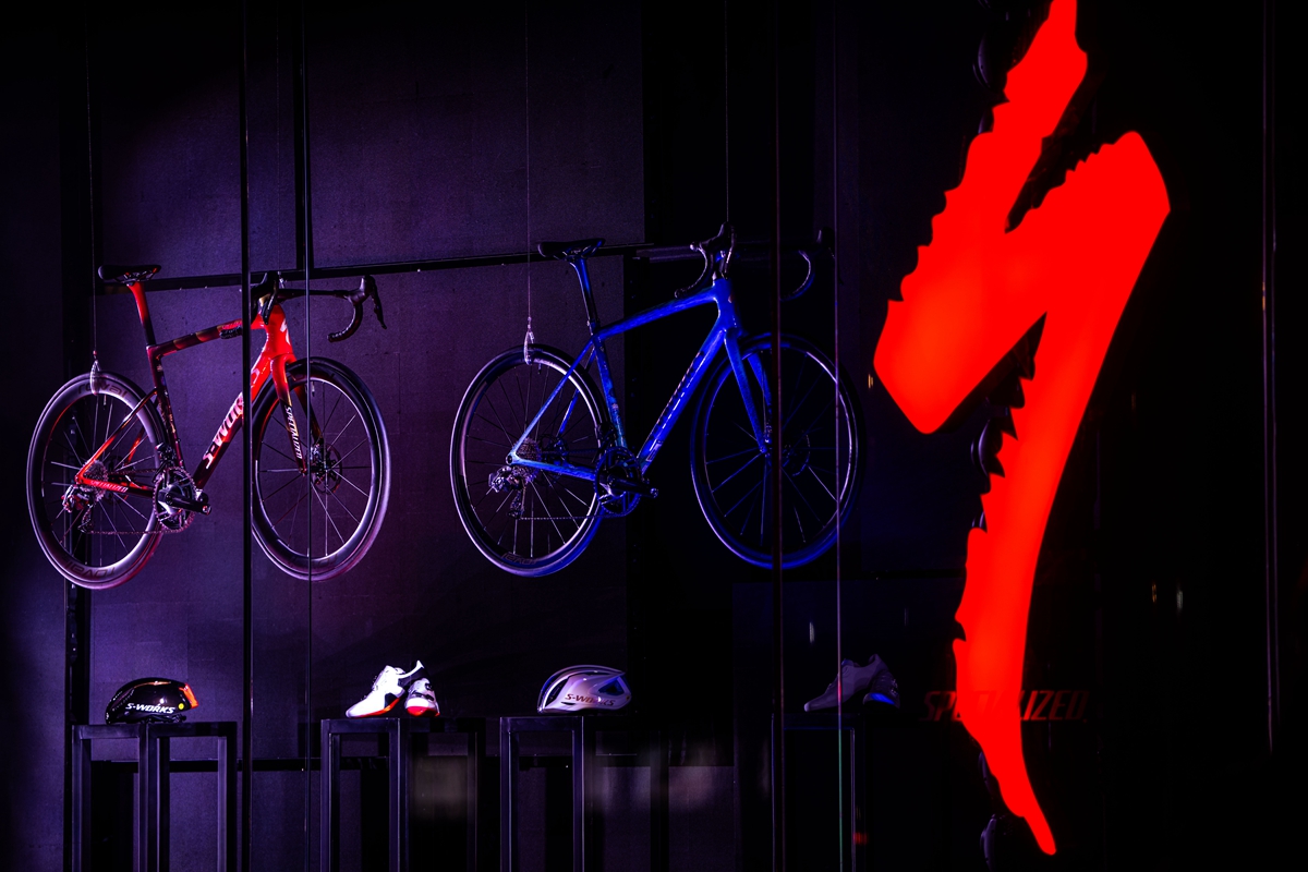 策马聘新春 良驹入梦来 | Specialized 双旗舰马年限量版发布