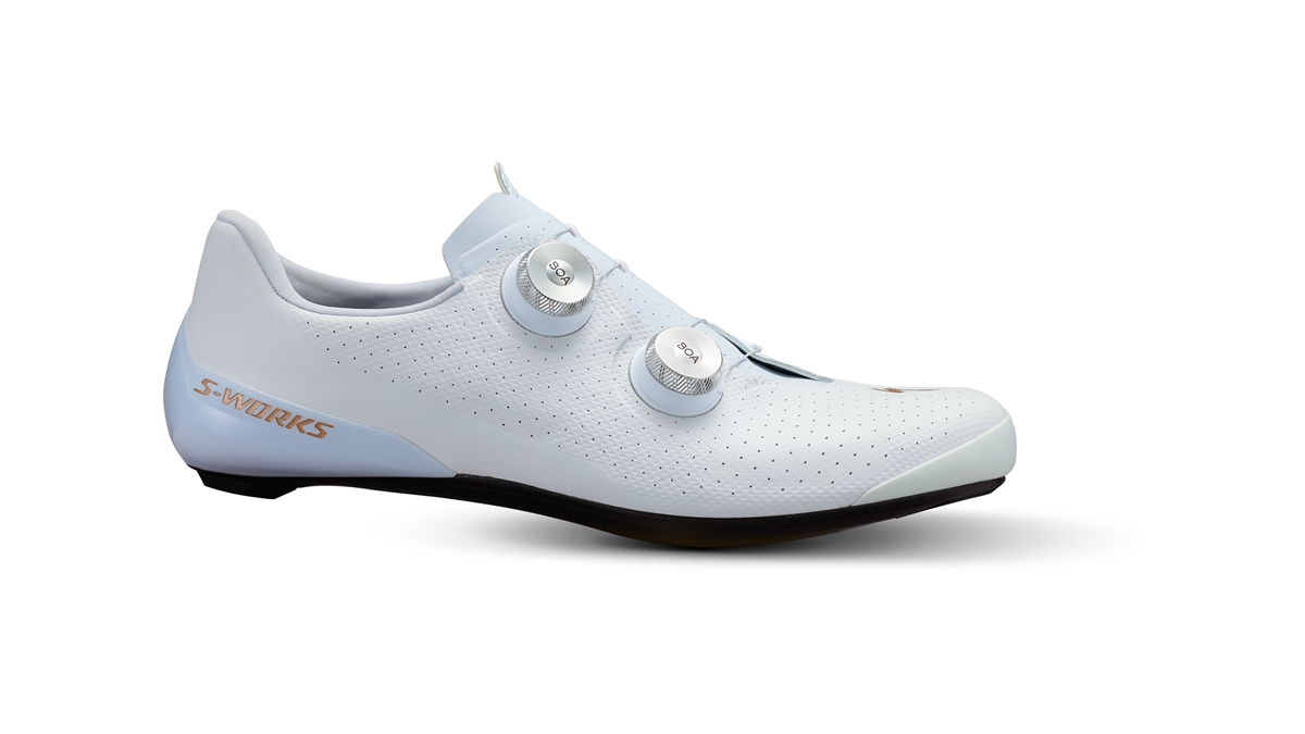 策马聘新春 良驹入梦来 | Specialized 双旗舰马年限量版发布