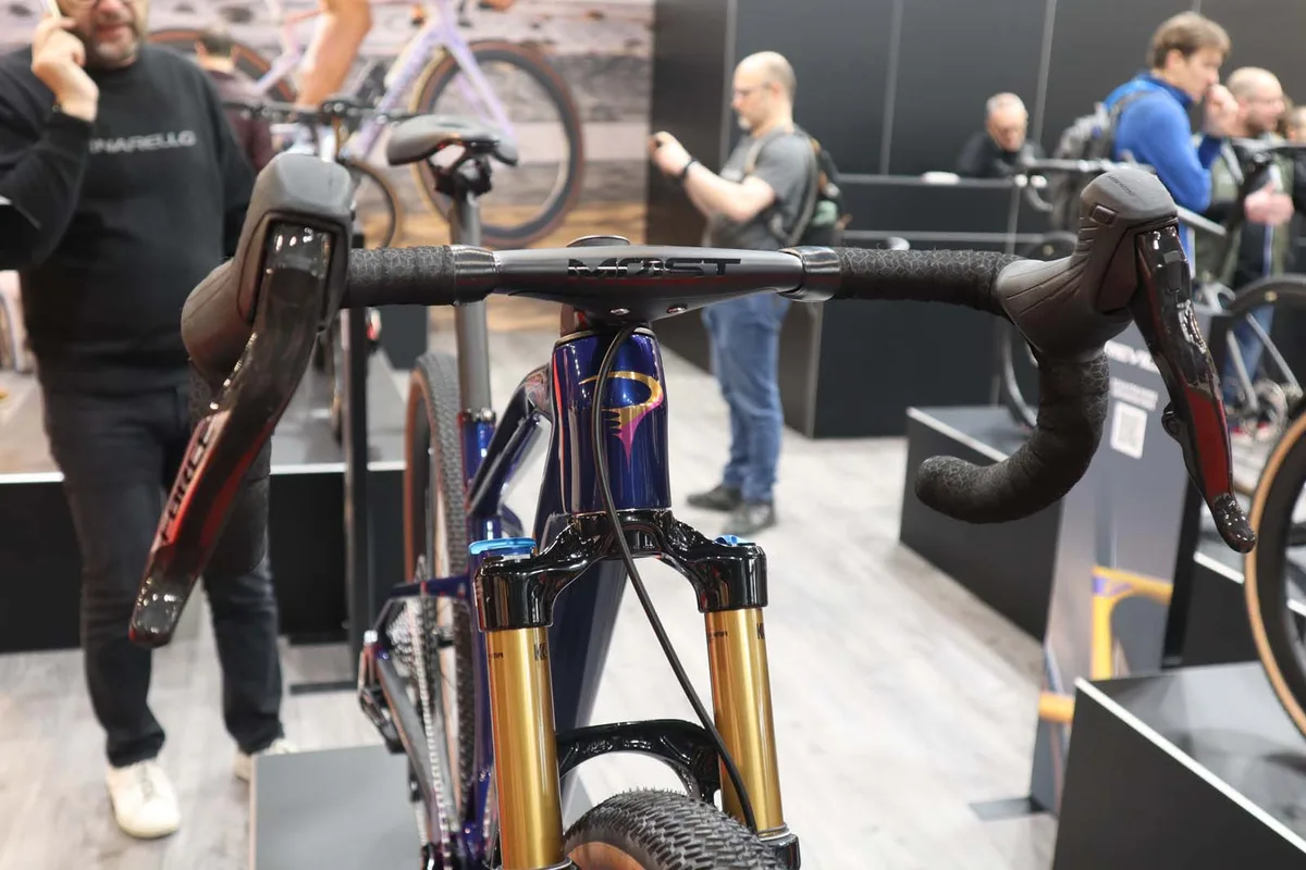 “怪兽”砾石车 Pinarello发布全新弯把山地车 GREVIL MX