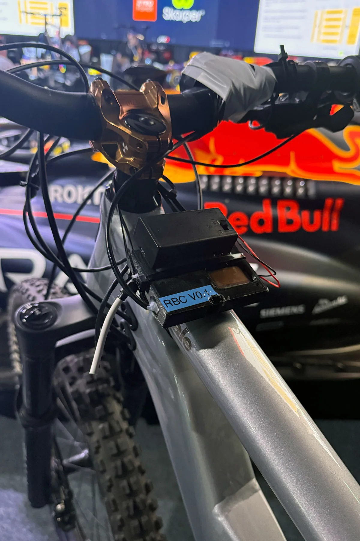 自行升级电助力 Skarper和红牛研发可拆卸电助力系统