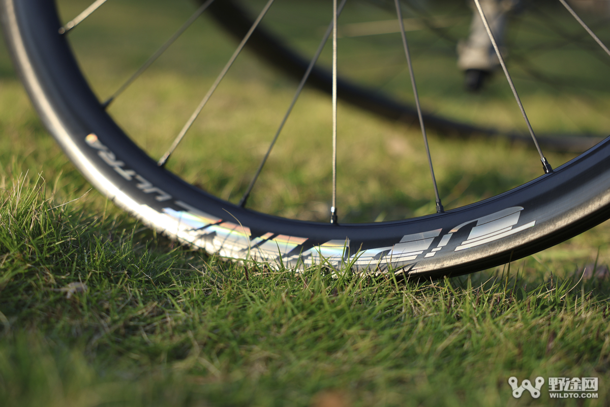 不止于“轻”   950g的静藤Ultra公路轮组究竟如何？