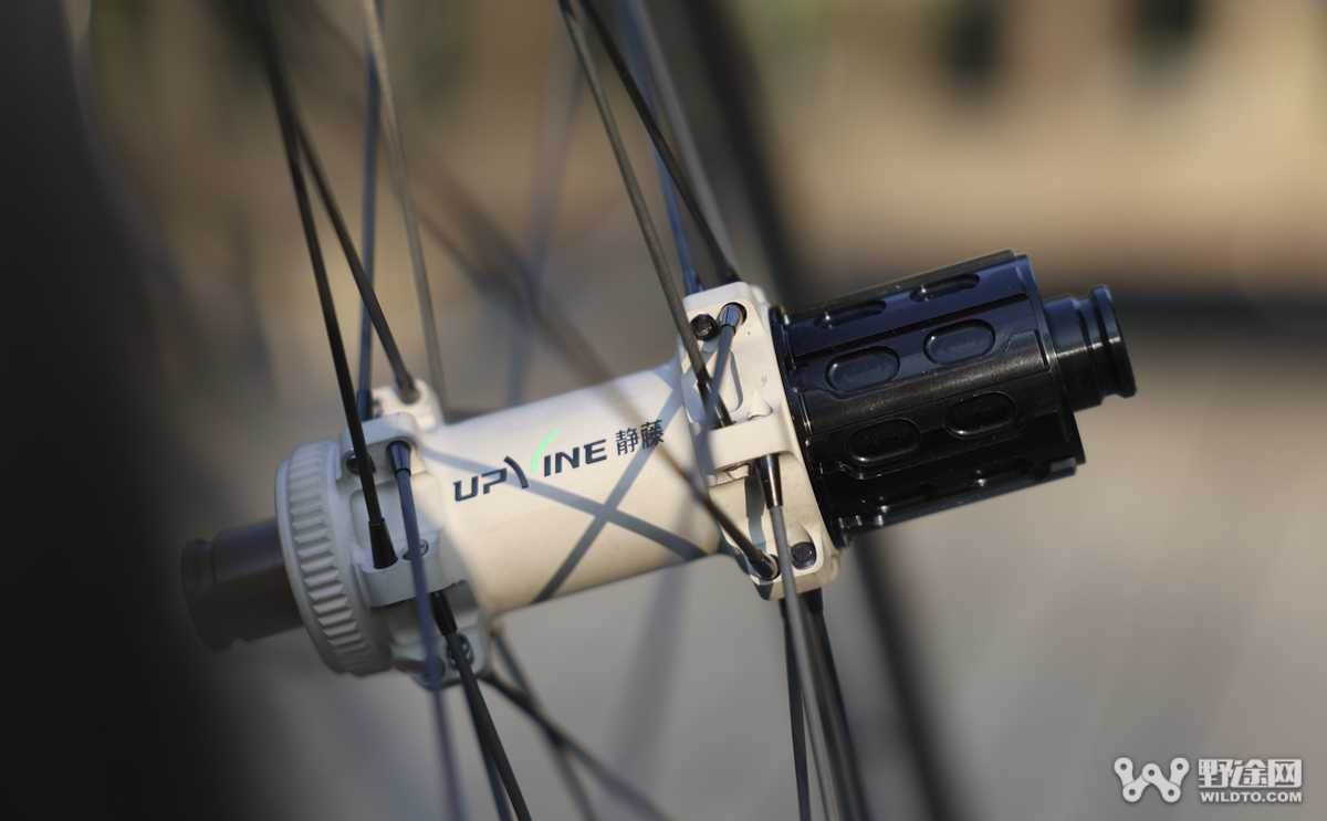 不止于“轻”   950g的静藤Ultra公路轮组究竟如何？