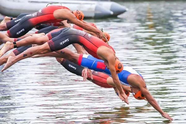 一块好铁｜范俊杰：八年耕犁终摘全运首金 铁三赛道上的黄牛与猛虎