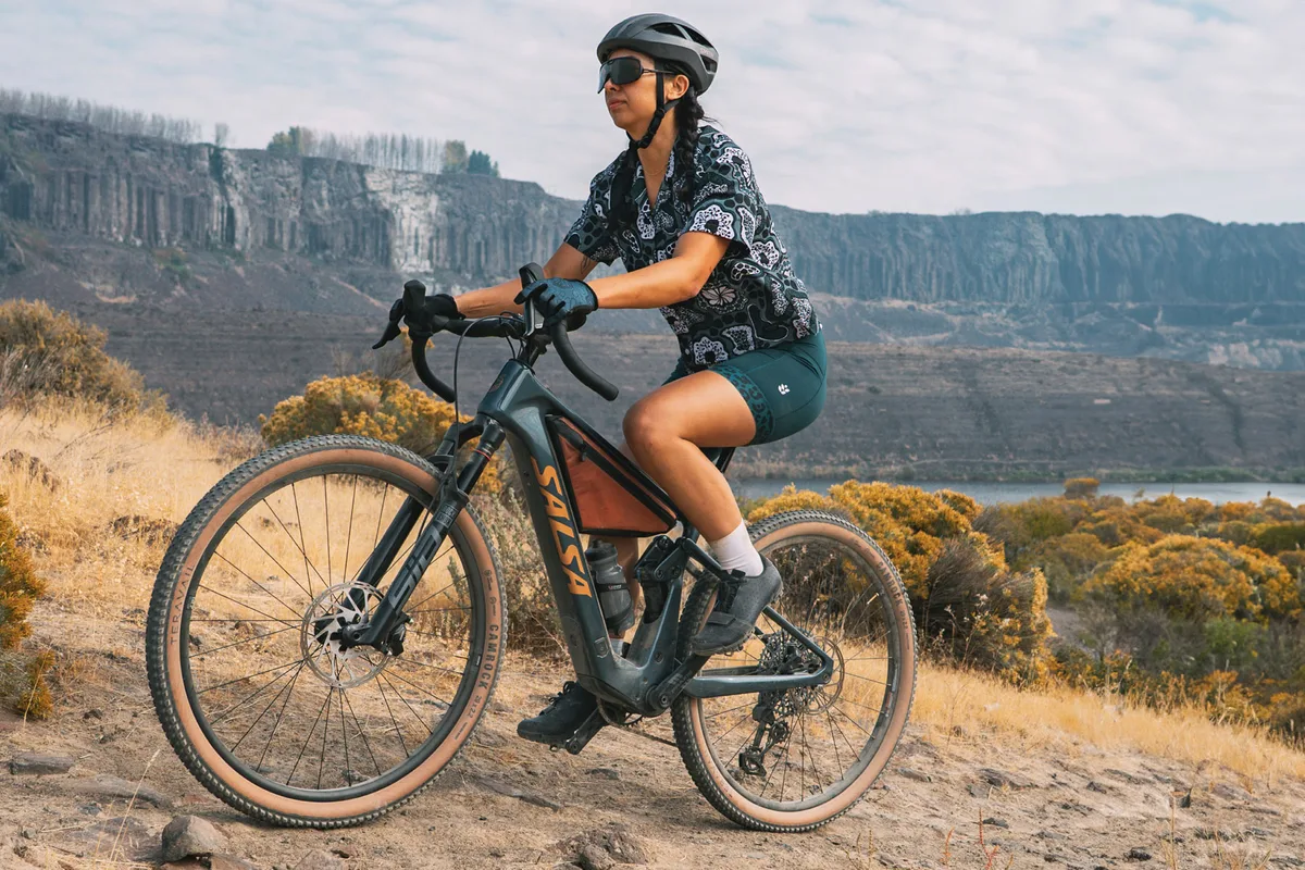 暴力电瓜？Salsa推出电助力大行程砾石车