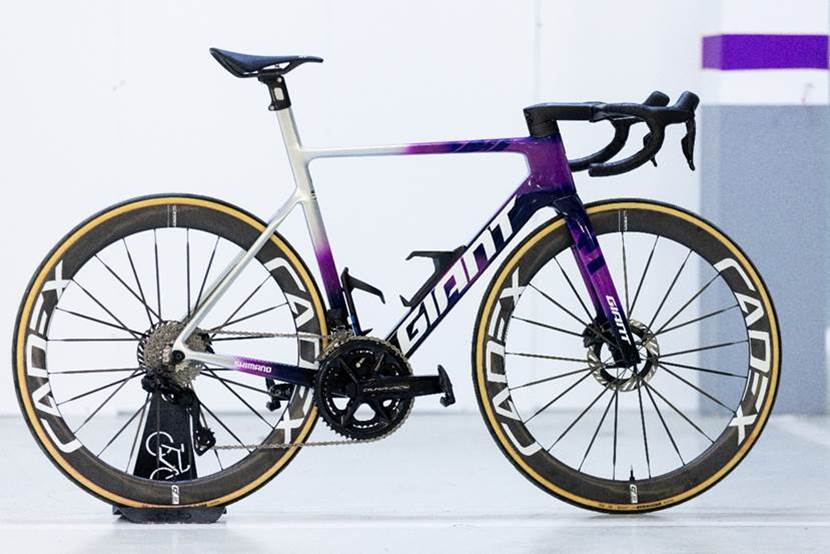 又一场胜利！杰科车队在阿曼巡回赛第三赛段斩获冠军！