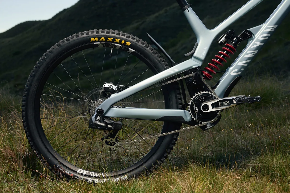 DH也电变 SRAM发布全新无线传动套件