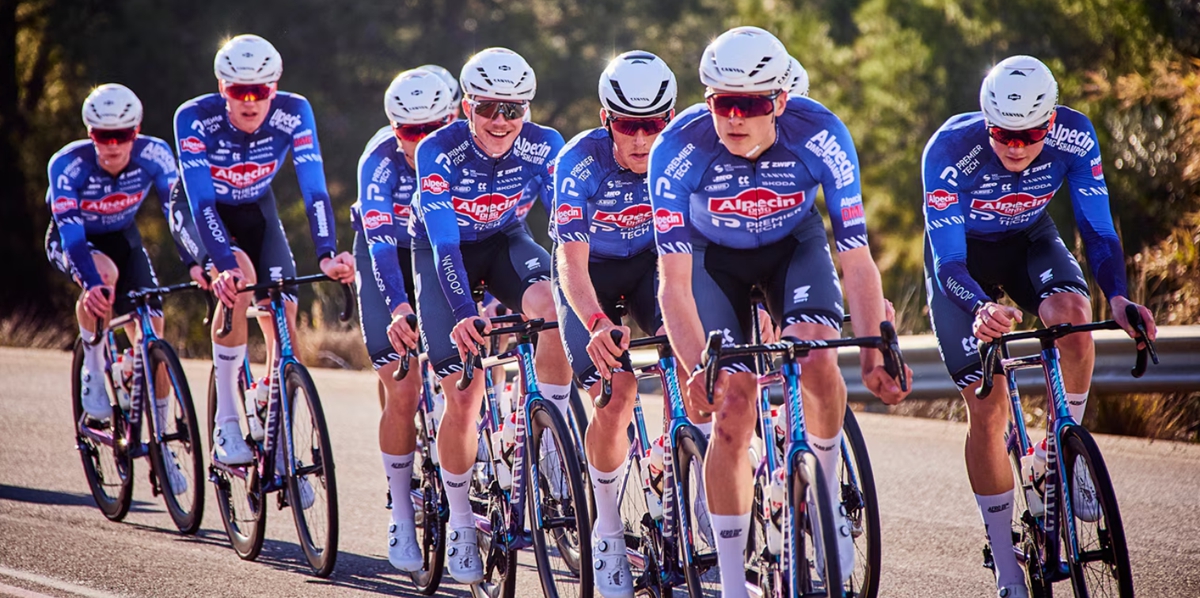 赋能赛场  禧玛诺携手多支世巡车队征战 2026 赛季