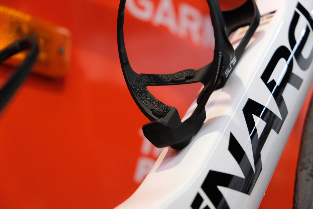 职业车手如何设定战车 新闻报环赛上的器材巧思