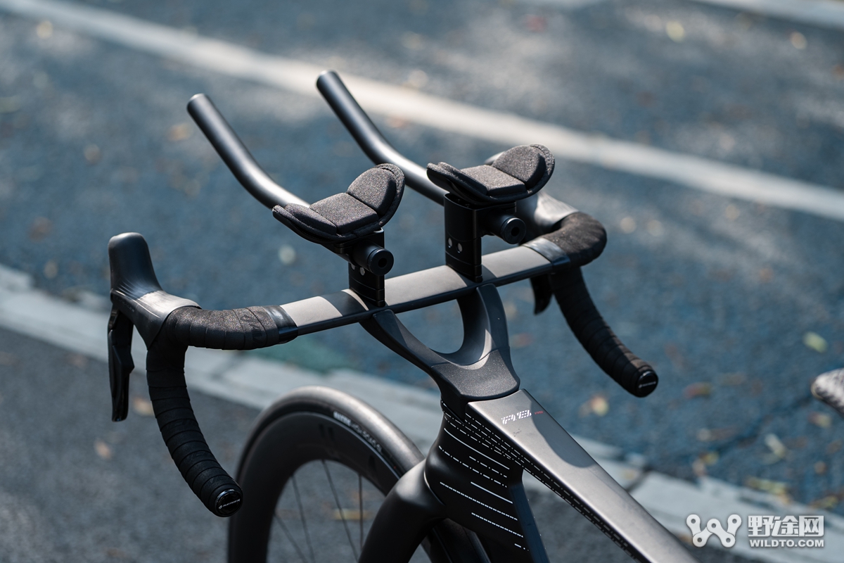 破风劲行，实用不止 | 万元内气动新秀！AVENGER 复仇者 R8-RS 上市