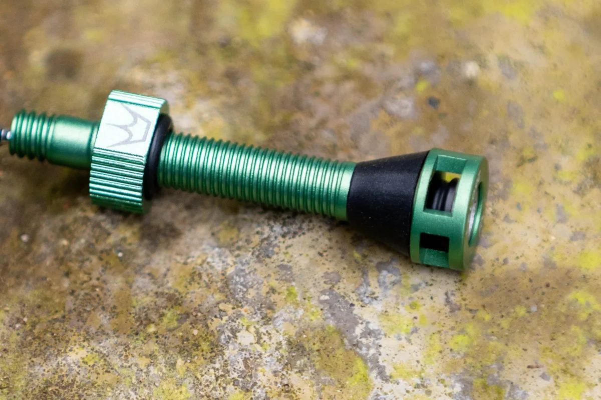 杜绝真空气嘴堵塞问题 Peaty推出多功能气嘴