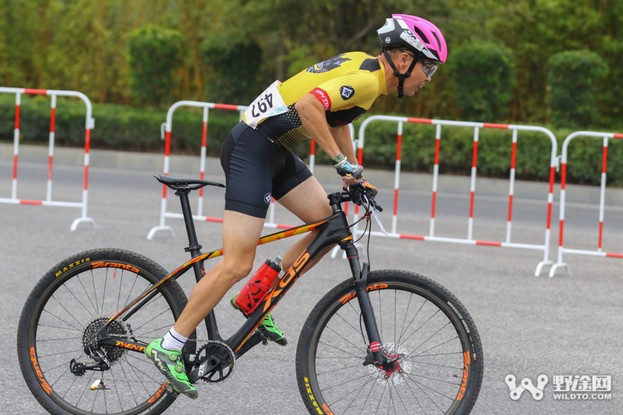 是抽筋、拉伤还是超负荷？学会识别每一种肌肉损伤