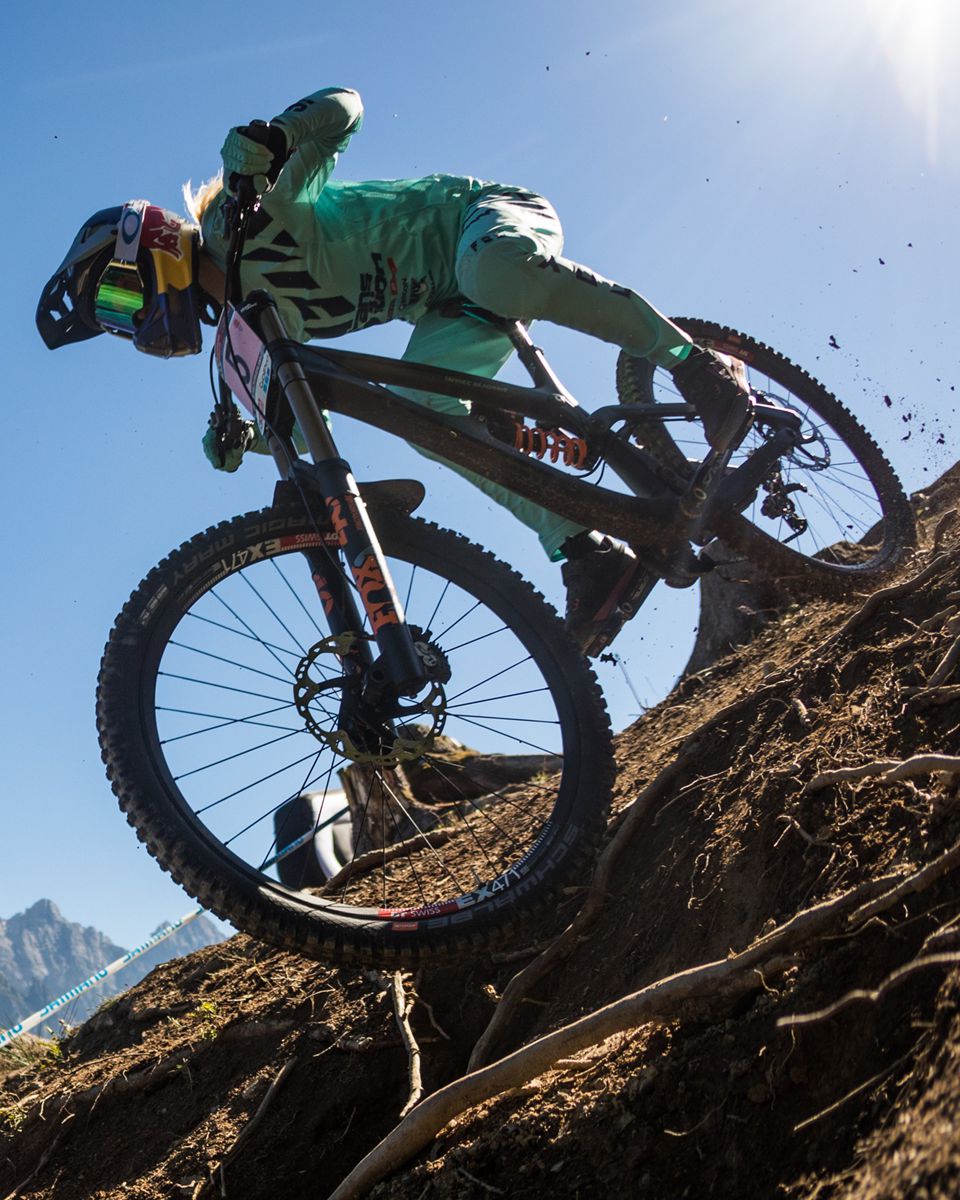 山地自行车越野马拉松(XCM)耐力、技术与意志在旷野中相遇