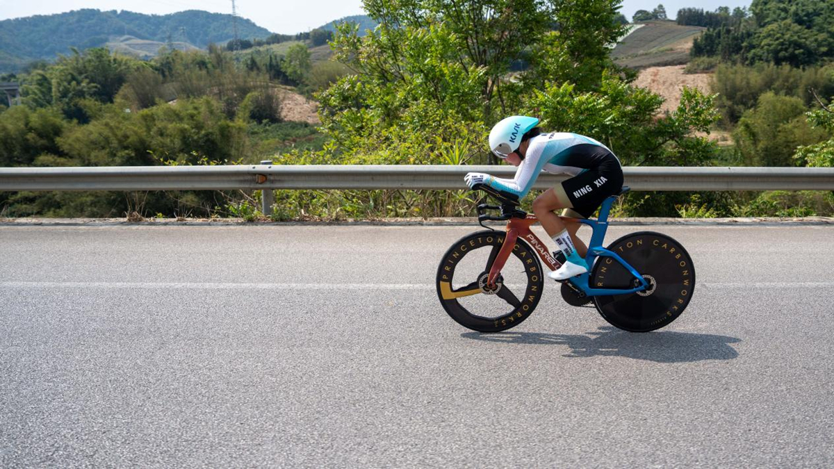 2026年中国公路自行车联赛第一站（云南·芒市站）在云南芒市圆满落幕