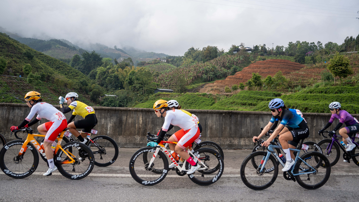 2026年中国公路自行车联赛第一站（云南·芒市站）在云南芒市圆满落幕
