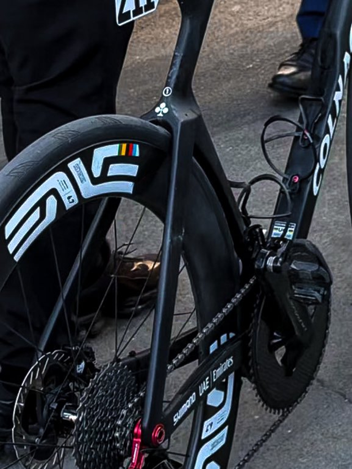 车架断裂、碟刹蹭碟  波加查仍拿下米兰-圣雷莫冠军