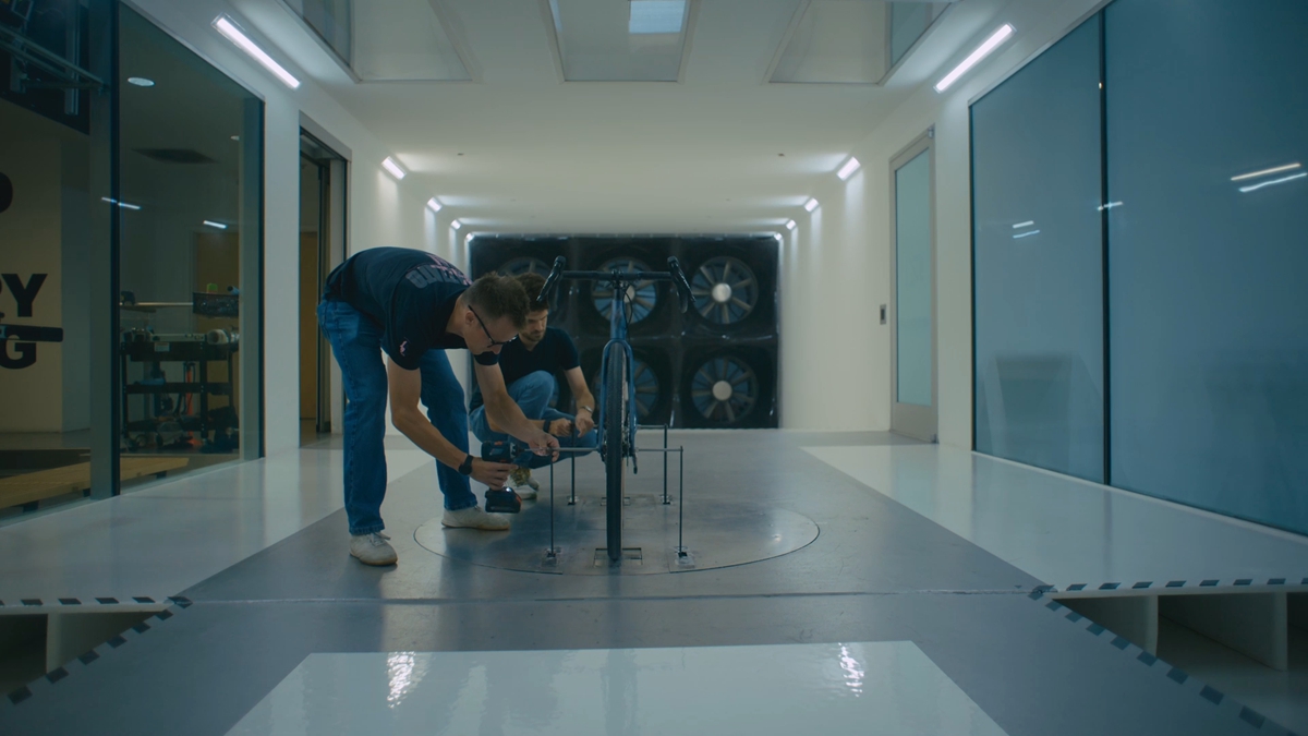 欢迎进入高速砾石新世界 Roval 全新 Terra Aero CLX 上市