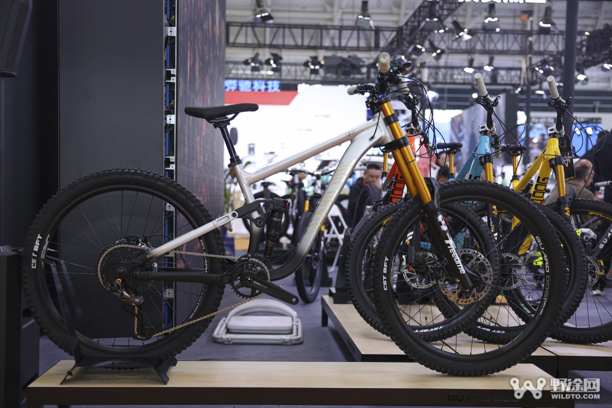 佰客屋携双车队亮相  第 24 届北方自行车电动车展盛大开幕