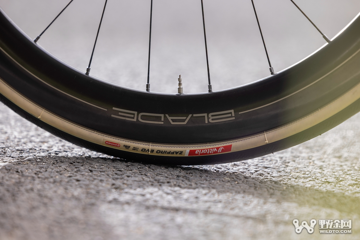 入门训练优选？ Vittoria Zaffiro EVO 公路车外胎实测