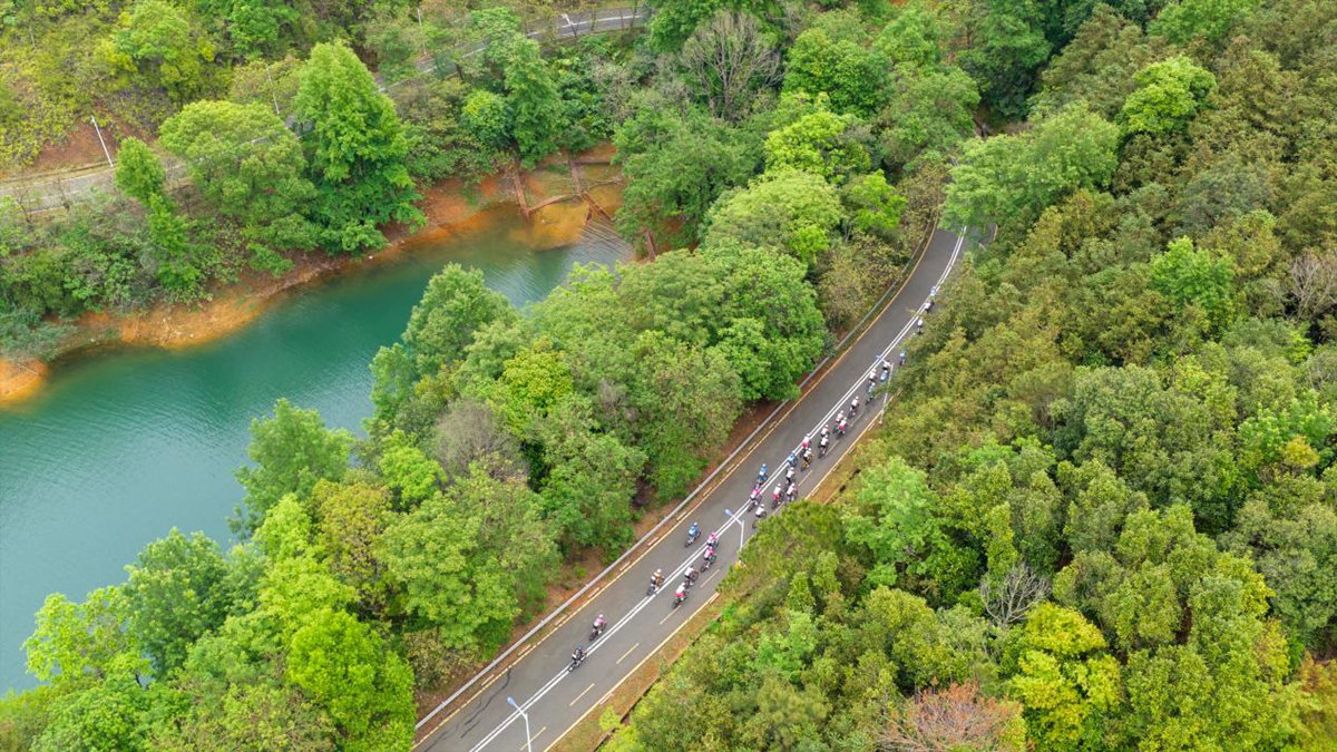 河源工行2026河源・环万绿湖国际公路自行车赛圆满落幕