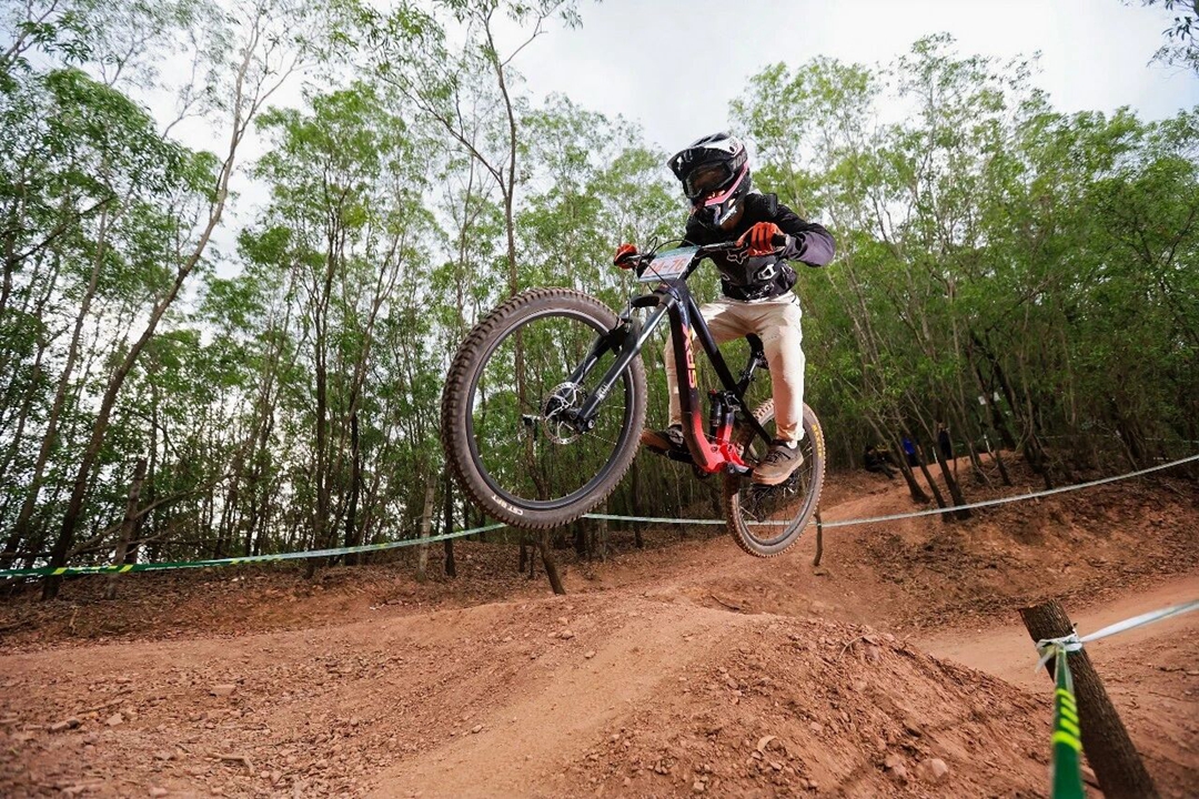 燃动春日，驭风山野！