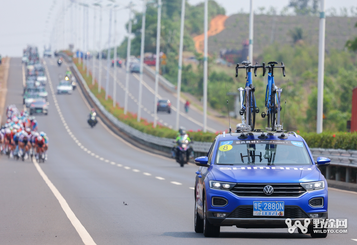 “理想汽车杯”环岛赛S1：杜尚・拉约维奇力压群雄，双衫加身
