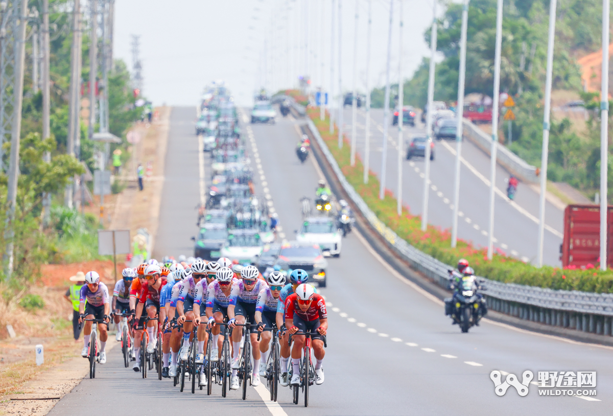 “理想汽车杯”环岛赛S1：杜尚・拉约维奇力压群雄，双衫加身