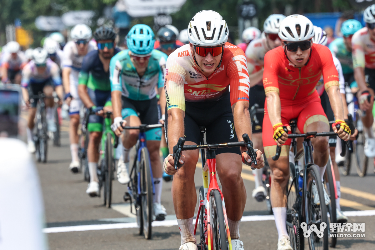 “理想汽车杯”环岛赛S1：杜尚・拉约维奇力压群雄，双衫加身