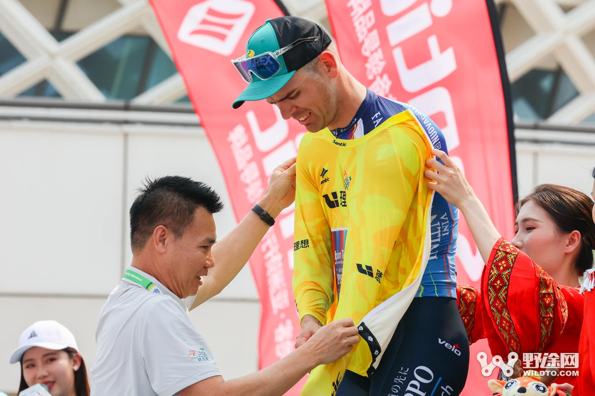 “理想汽车杯”环岛赛S1：杜尚・拉约维奇力压群雄，双衫加身