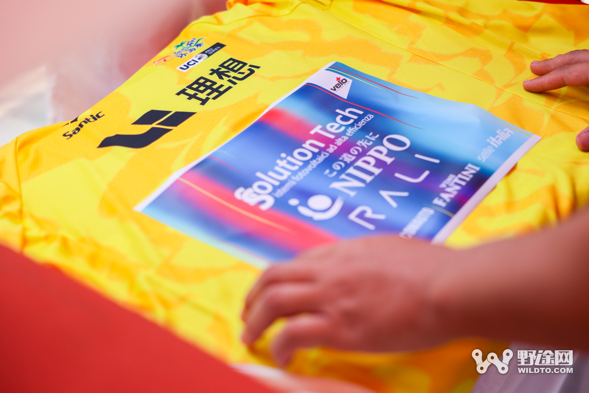 “理想汽车杯”环岛赛S1：杜尚・拉约维奇力压群雄，双衫加身