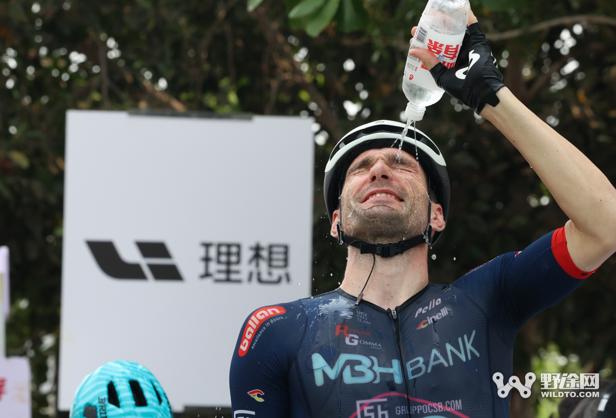 “理想汽车杯”2026环岛赛S2：喜德盛阿斯塔纳赢赛段，并穿上黄衫