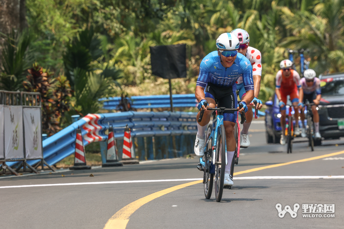 “理想汽车杯”2026环岛赛S2：喜德盛阿斯塔纳赢赛段，并穿上黄衫