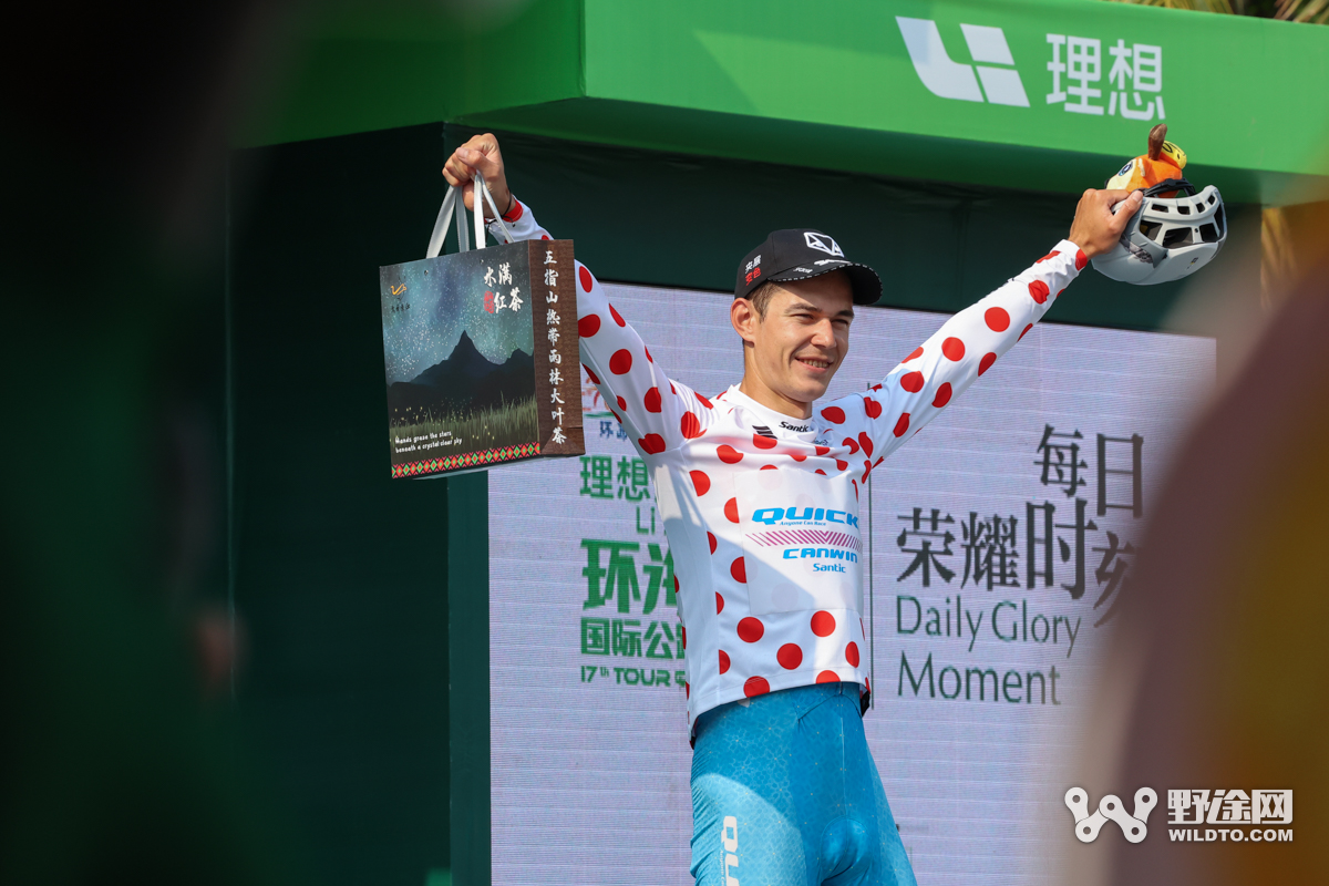 “理想汽车杯”2026环岛赛S2：喜德盛阿斯塔纳赢赛段，并穿上黄衫