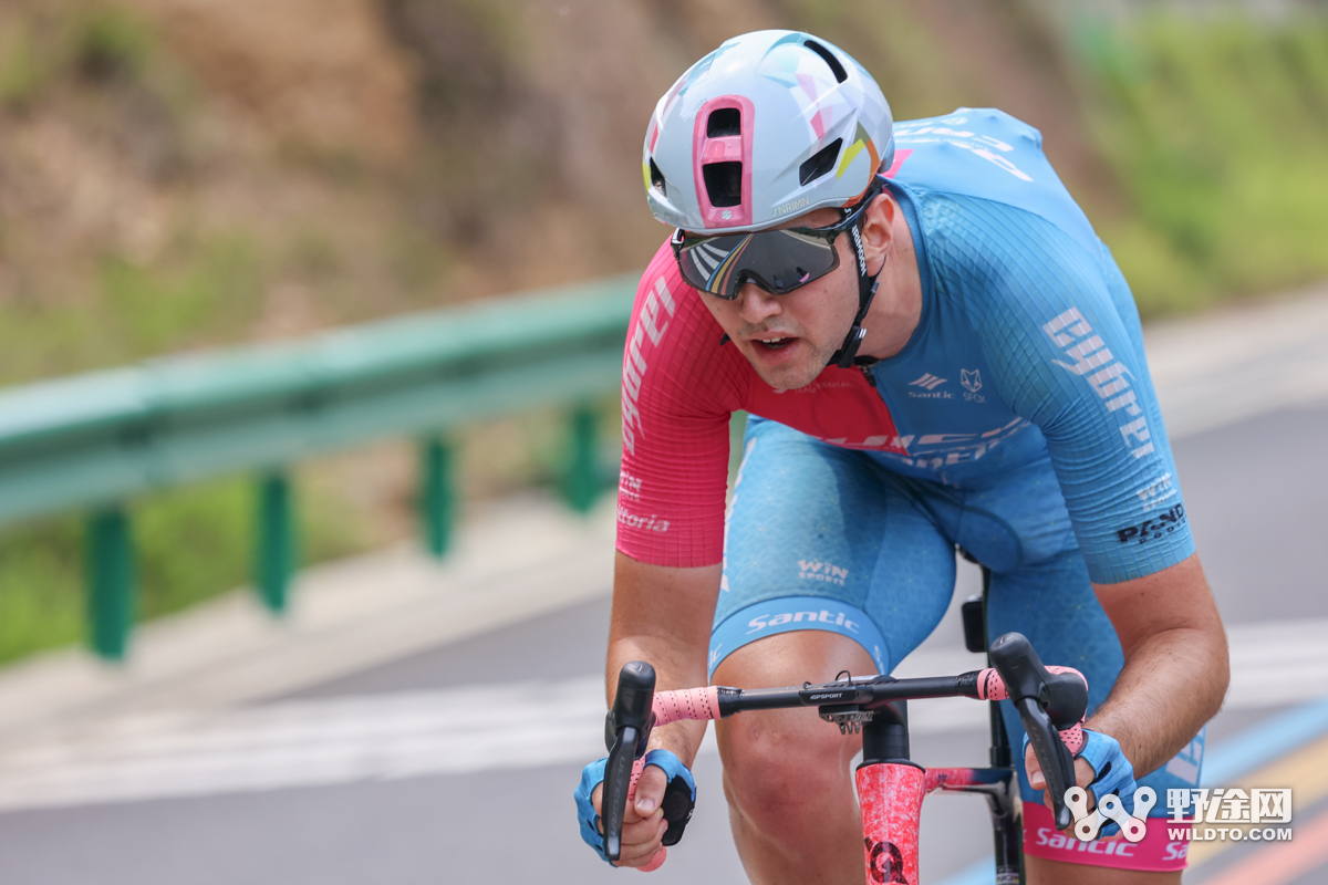 “理想汽车杯”环岛赛S5：李宁车队赢收官战 喜德盛阿斯塔纳问鼎总冠军