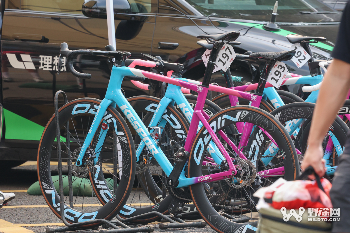 5站4胜 自主品牌战车包揽“理想汽车杯”环岛赛四色领骑衫