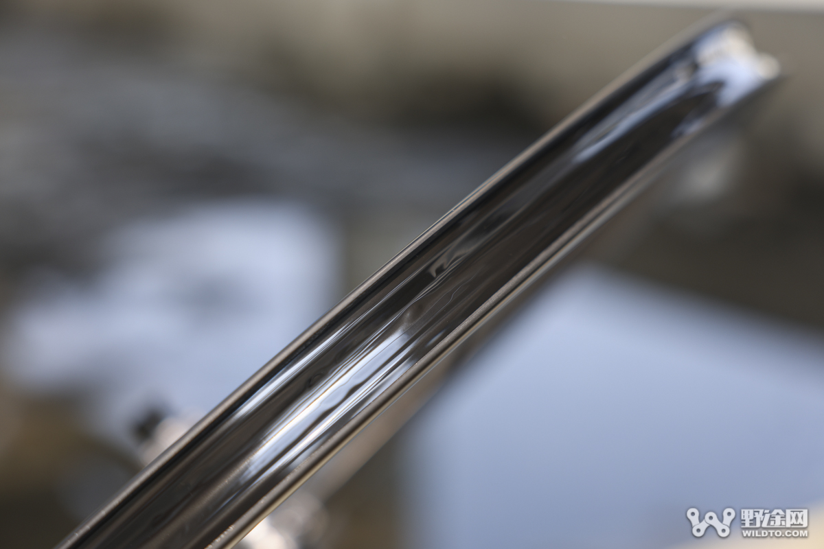 仅重1095g！ 钢碳辐条SCWS结构  TUKUS Evolution 50公路轮组实测