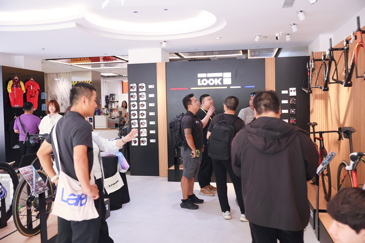 合利兄弟同行答谢会沪上启幕，LOOK 795领衔晨骑与新品体验