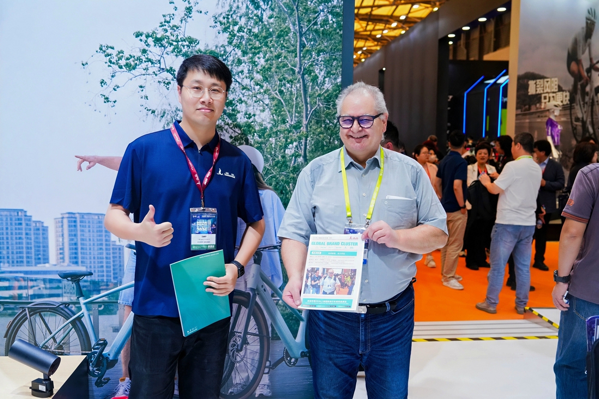 百年凤凰，凤舞全球！凤凰携三大品牌闪耀 2026 中国展