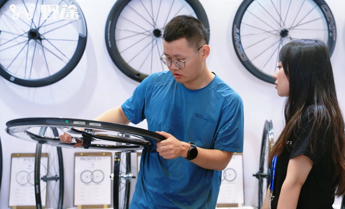 现场直击｜CENIT 2026上海展，碳纤维旗舰矩阵惊艳亮相