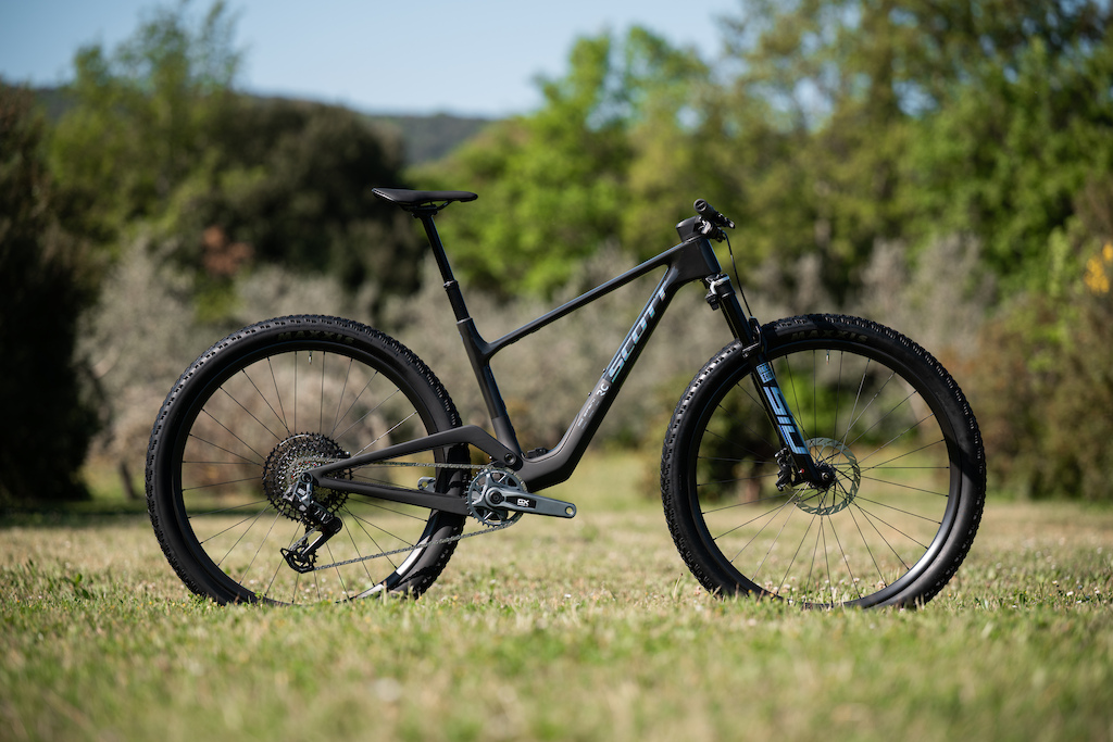 隐藏后胆再进化 SCOTT推出新款Spark RC