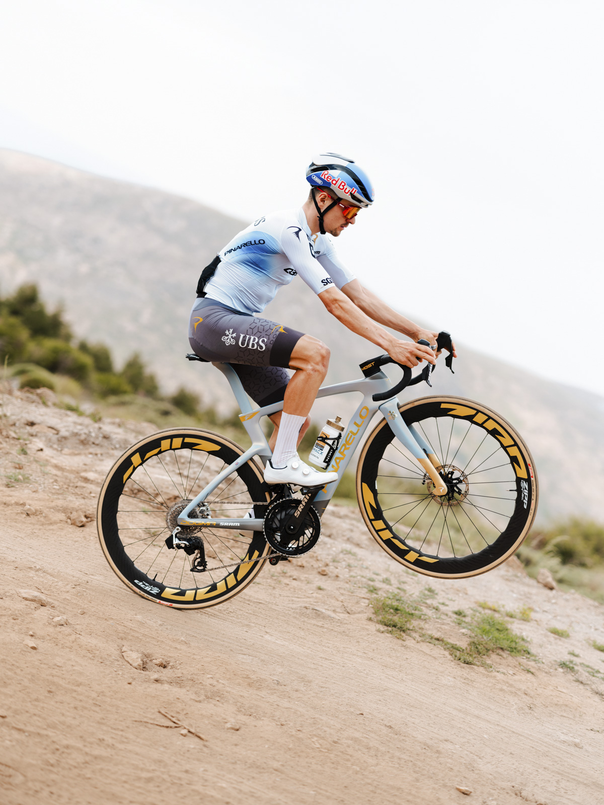 DOGMA F 环法限定版｜Pinarello-Q36.5 首征环法战驹