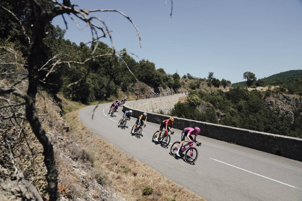 环法S4：崔克车队包揽冠亚军 黄衫易主乌诺-X车队