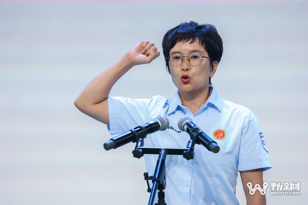 2026年第二十五届环大美青海国际公路自行车赛隆重开幕