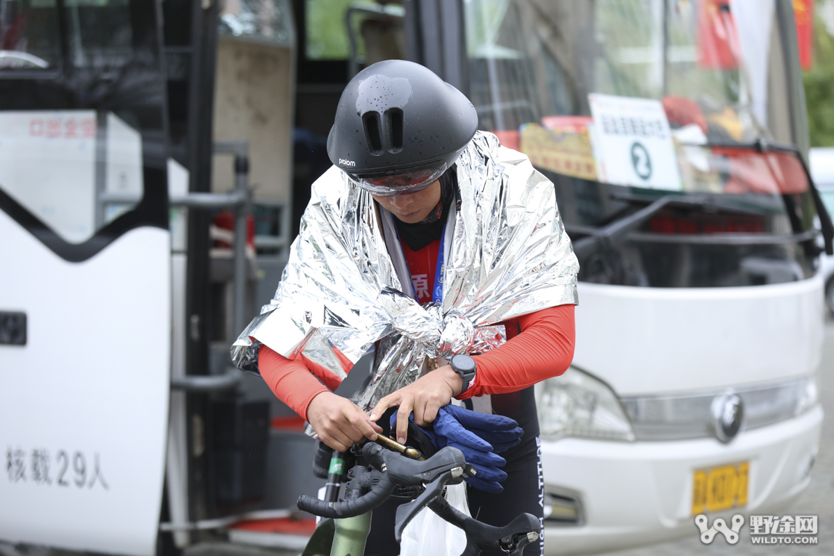 2026环拉萨墨竹工卡站 | 突围鏖战  捷安特车队吴泽君斩获冠军