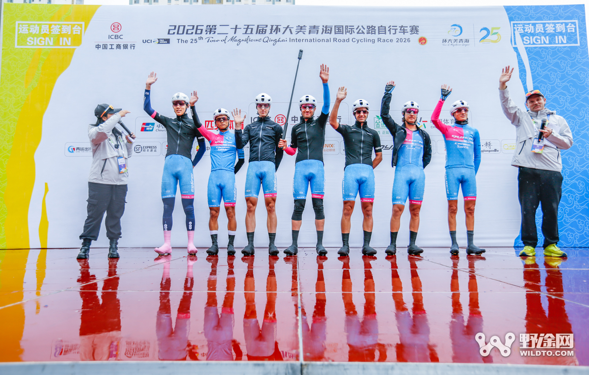 环青赛S1：雨战乱中取胜 李宁之星车队双衫加身