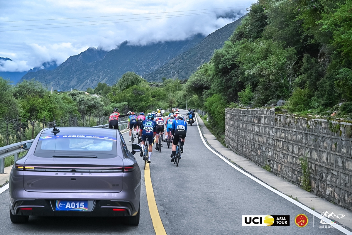骑行最美赛道 环抱喜马拉雅｜第七届跨喜马拉雅国际公路车极限赛落下帷幕
