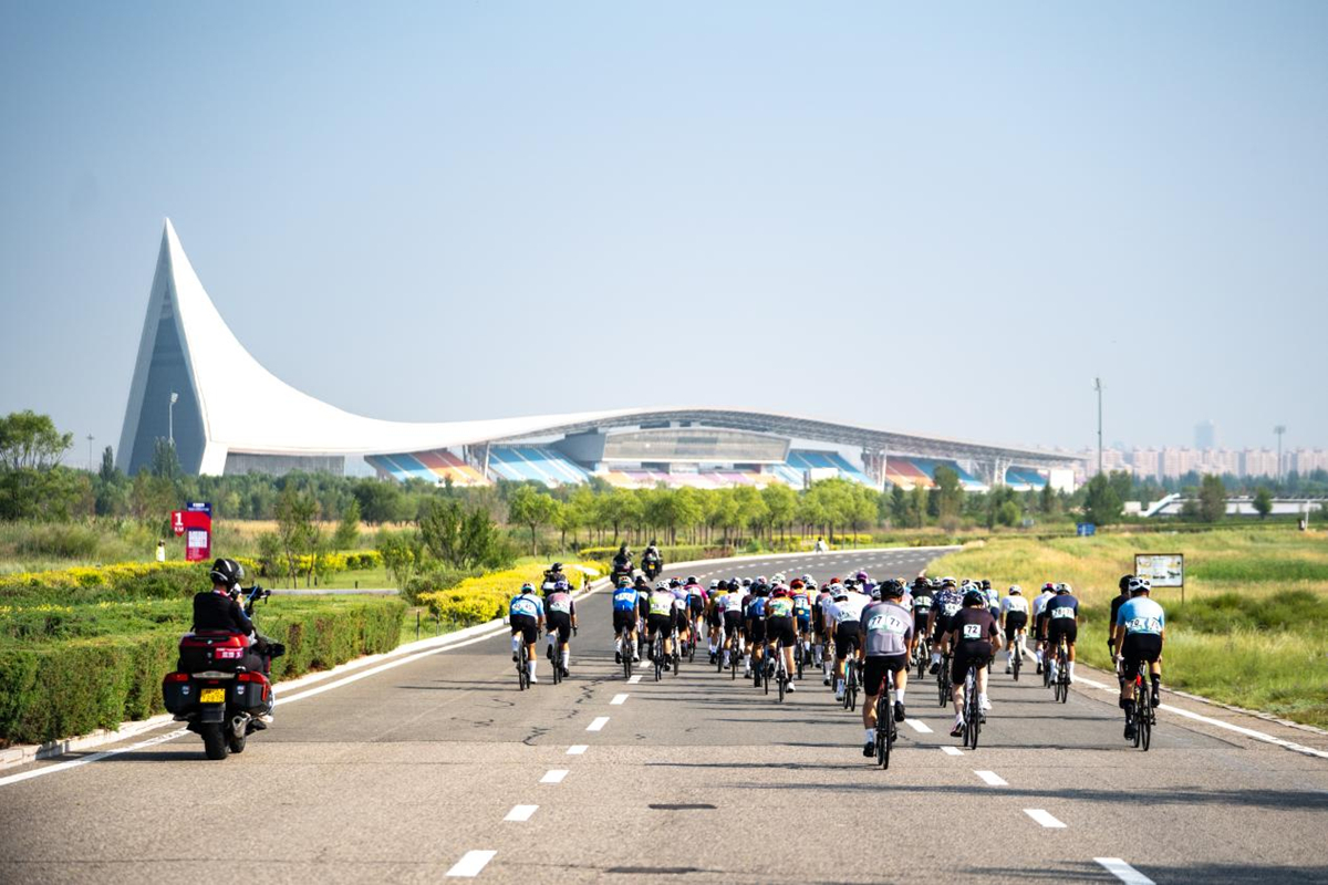 2026公路车联赛总决赛在内蒙古鄂尔多斯圆满落幕