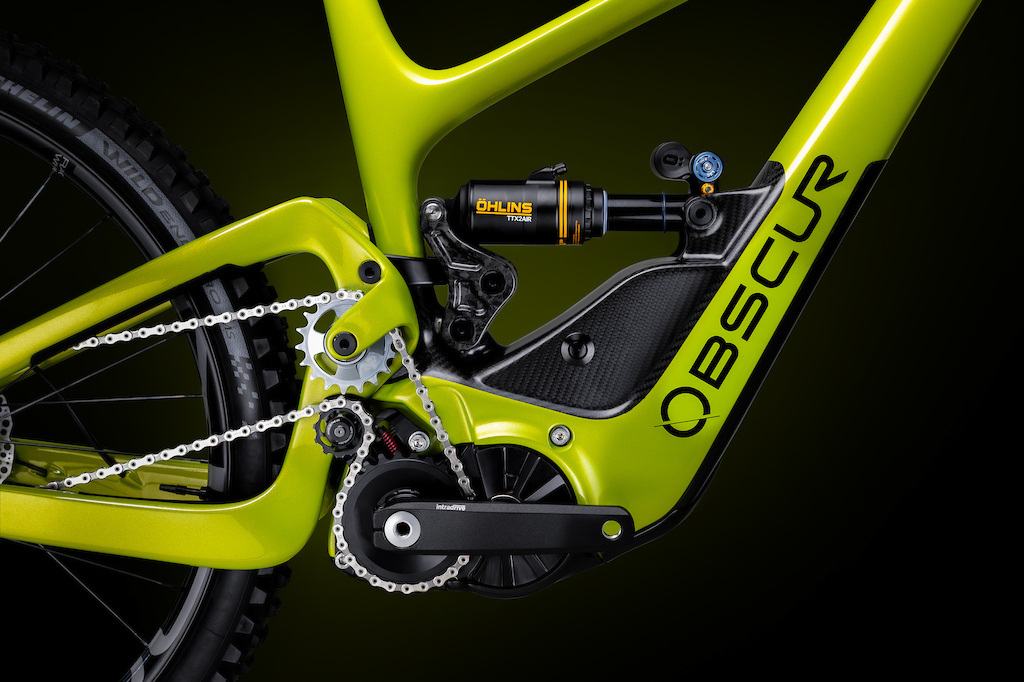 避开安流 两款搭载GD8电机系统山地车亮相